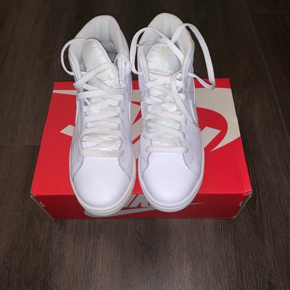 SOLD - Picture 2 of 4